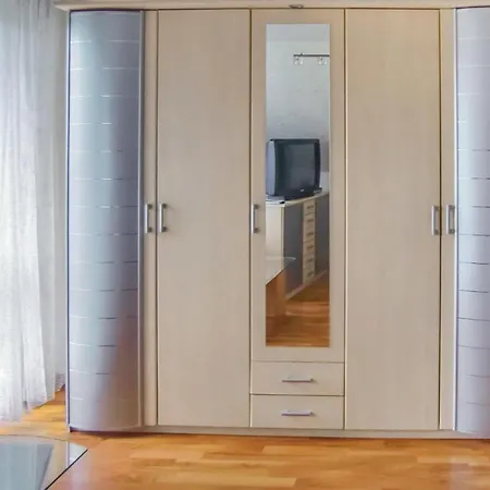 Amazing Home In Kolczewo With Sauna *